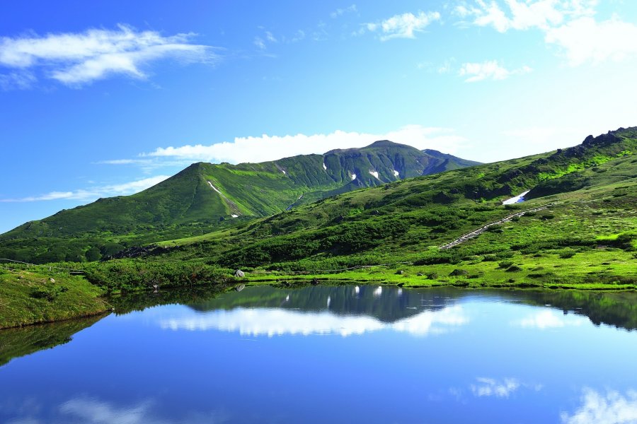 Danau Biru & Gunung Asahi, Hokkaido