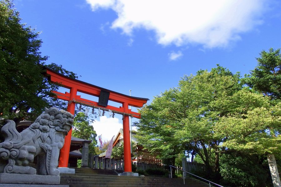 Keindahan Kuil Fujishima