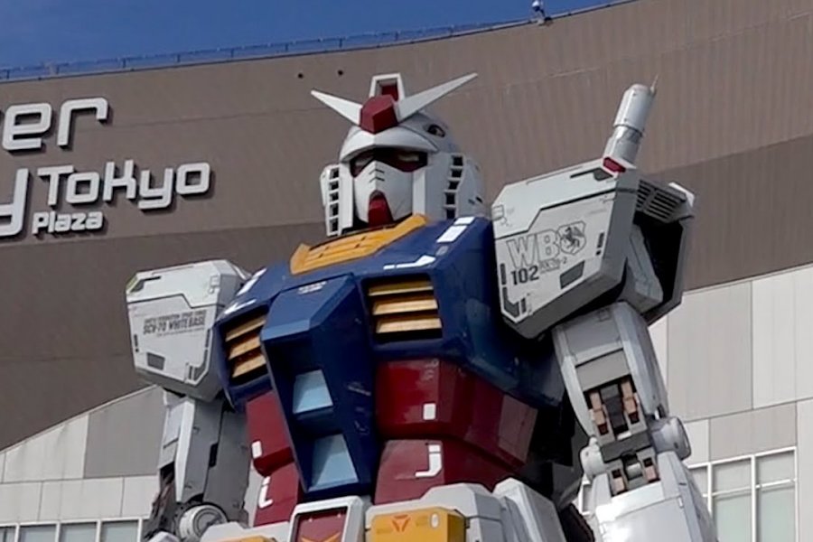 Gundam Berukuran Asli di Odaiba