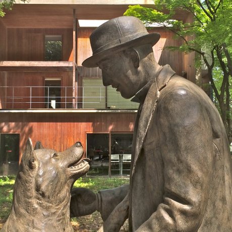 Patung Hachiko, University of Tokyo Patung Hachiko, University of Tokyo