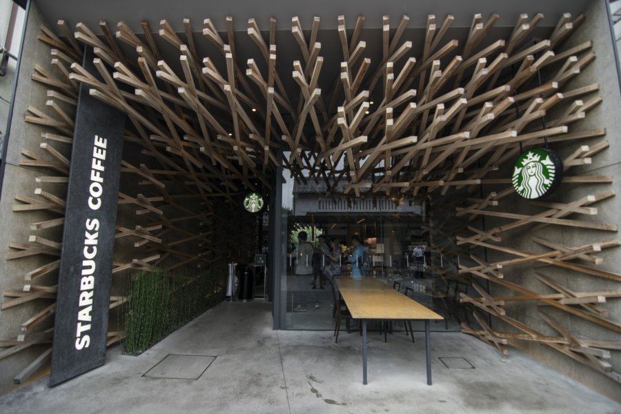 Starbucks Dazaifu oleh Kengo Kuma
