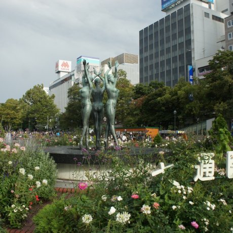 Taman Odori di Awal Musim Gugur Taman Odori di Awal Musim Gugur