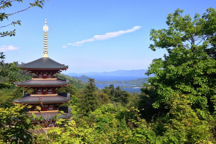 Kuil Amanohashidate - Nariaji