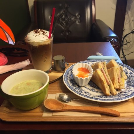 Kafe Kuguri Kafe Kuguri