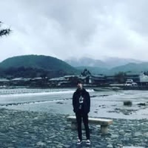 デロン  profile photo